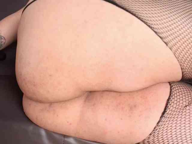 bigboobsrose1 webcam