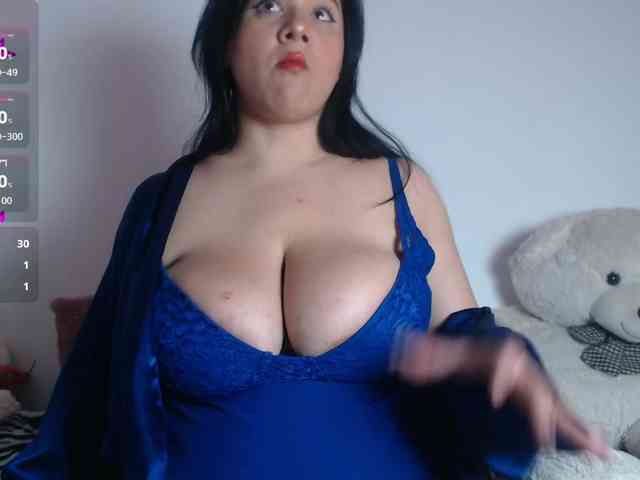 bigboobsrose1 Live Webcam on BongaCams