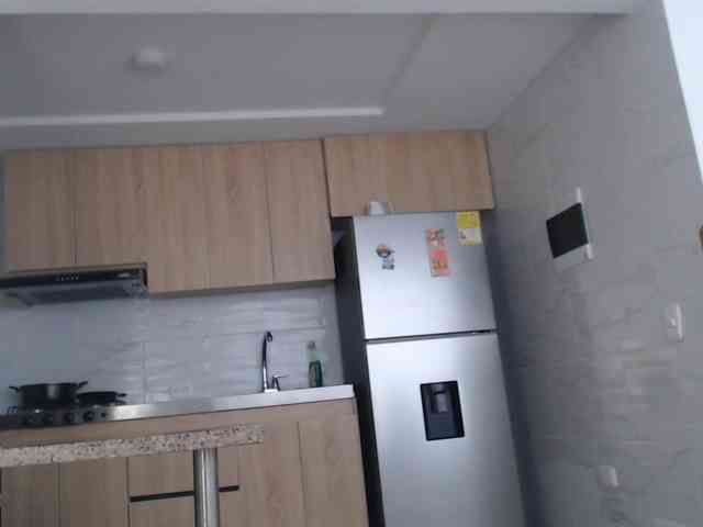 bigboobsrose1 webcam