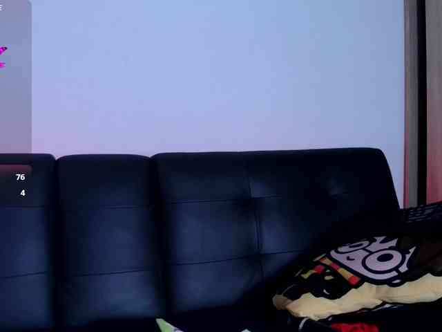 bigboobsrose1 webcam