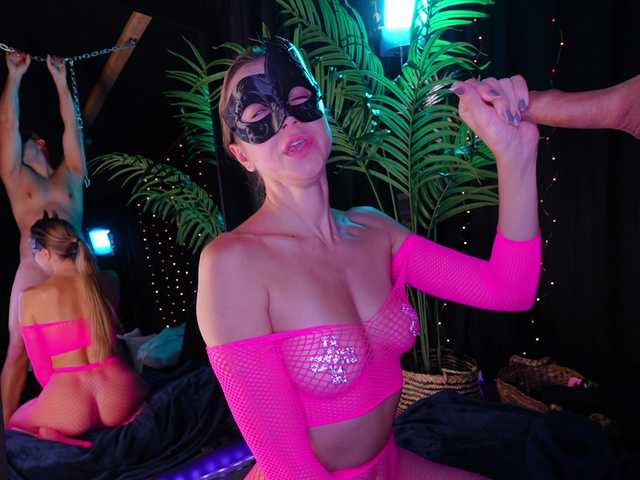 masqueradeporn's BongaCams show and profile