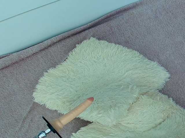 Emma-Donovani's BongaCams show and profile