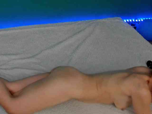 Emma-Donovani webcam