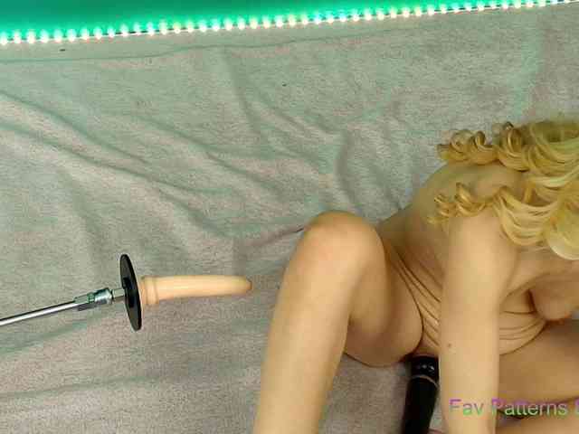 Emma-Donovani webcam