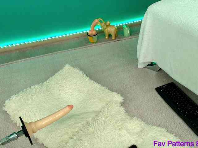 Emma-Donovani webcam