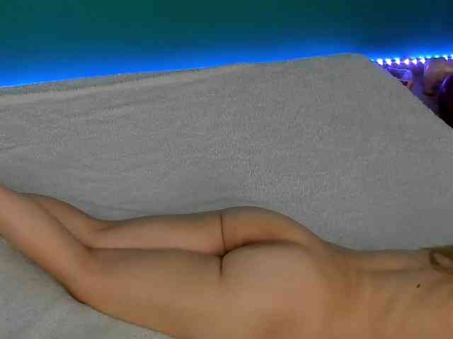 Emma-Donovani webcam