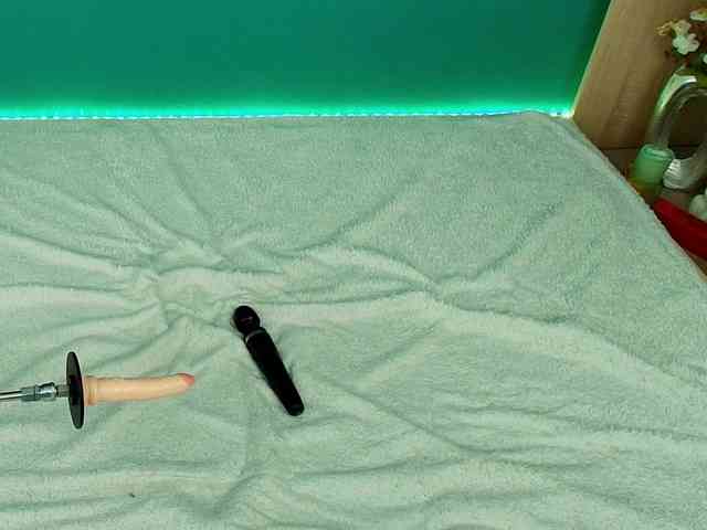 Emma-Donovani Emma-Donovani