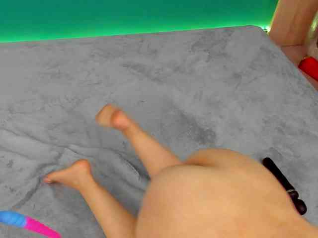 Emma-Donovani Live Webcam on BongaCams