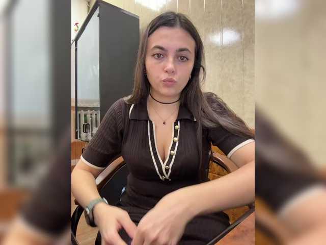  NikkySecrets chat room