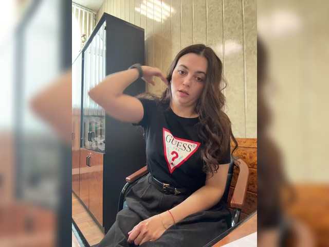 NikkySecrets live cam