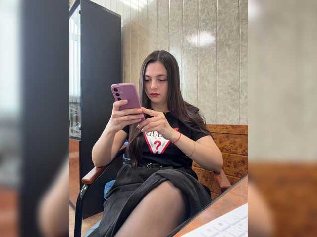 NikkySecrets's BongaCams show and profile