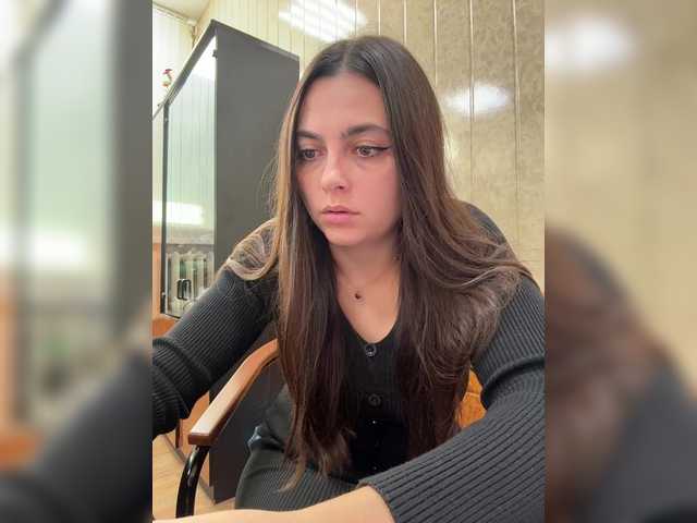  NikkySecrets chat room