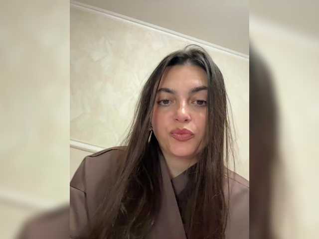 Sex chat gratuit in direct cu NikkySecrets pe BongaCams