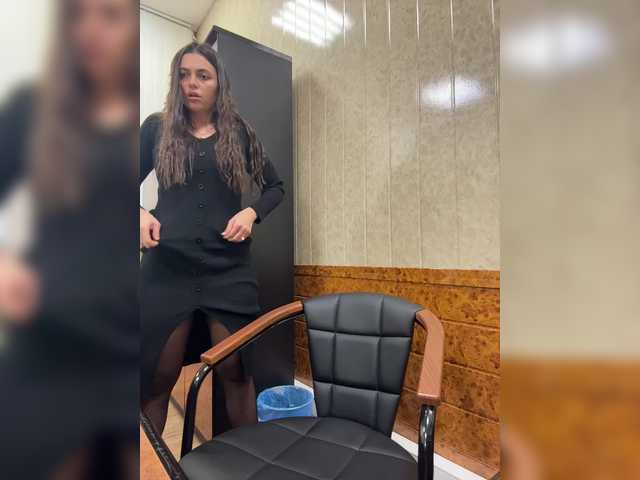 Masturbate to NikkySecrets, she wants to masturbate for you NikkySecrets from BongaCams