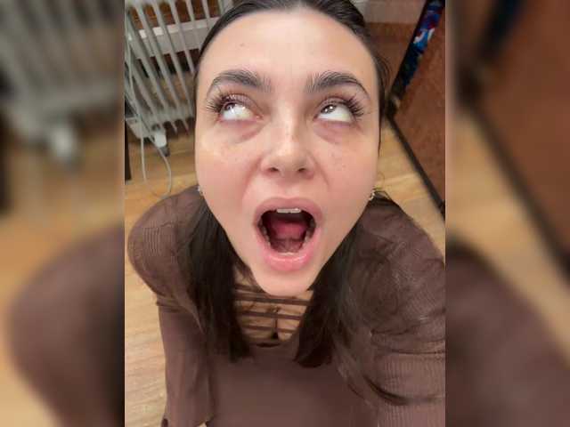 NikkySecrets live cam