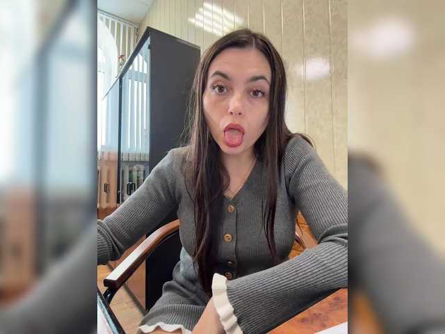 NikkySecrets from BongaCams