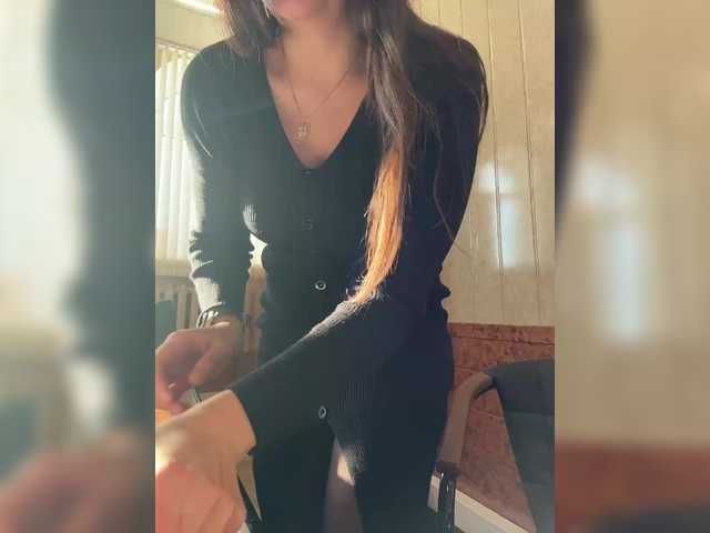 NikkySecrets live cam