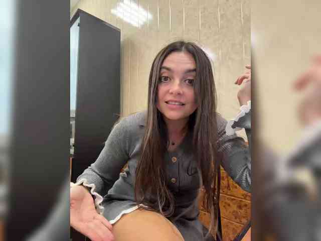 NikkySecrets's webcam live show
