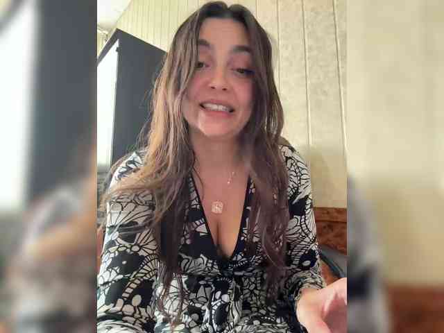 LustySass webcam