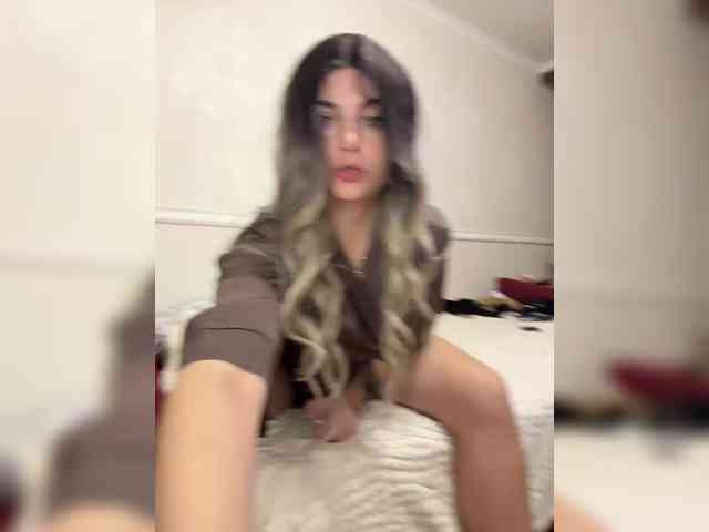 LustySass webcam
