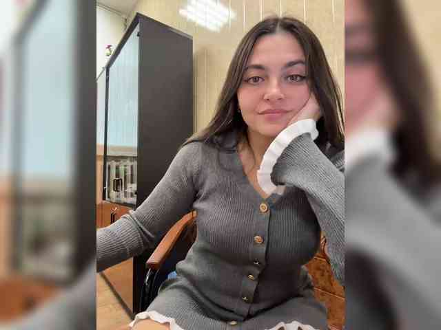 NikkySecrets's webcam live show