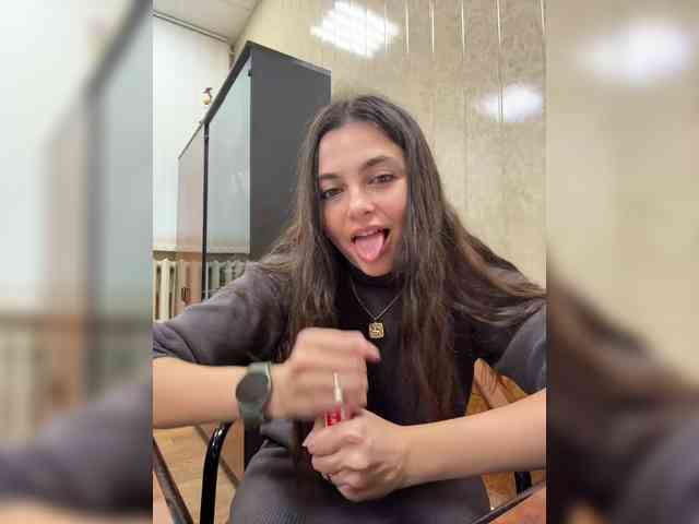 LustySass webcam
