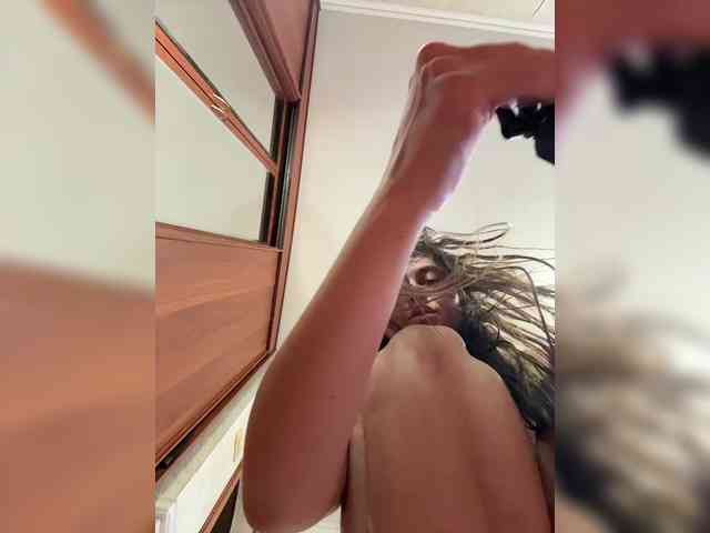 NikkySecrets Live Webcam on {site_name}