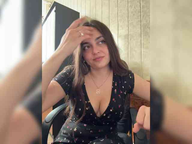 LustySass webcam