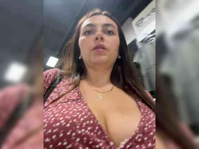 chat with online NikkySecrets