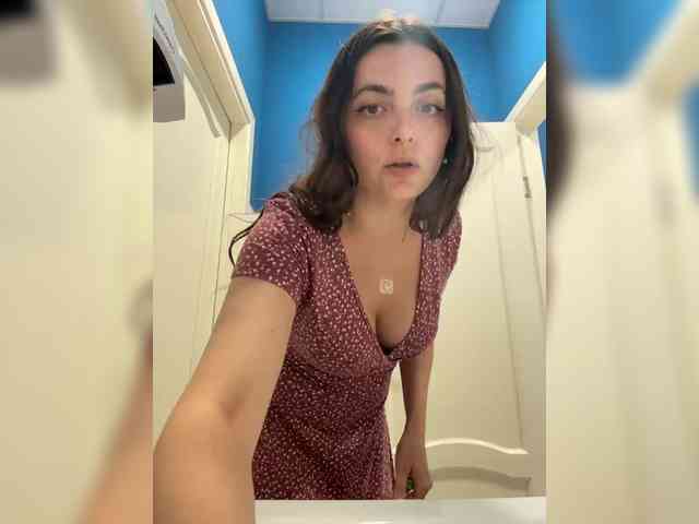 cam live NikkySecrets