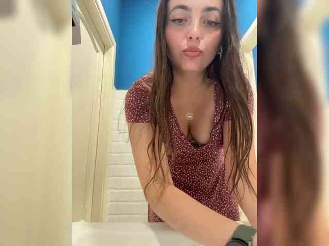 LustySass webcam