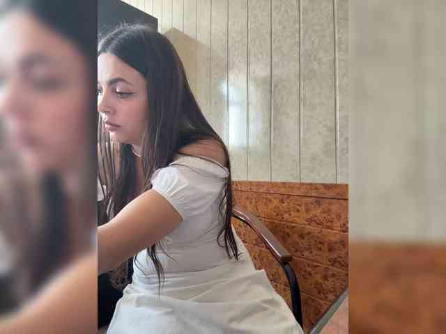 free strip chat NikkySecrets