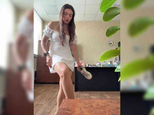 nude chat NikkySecrets