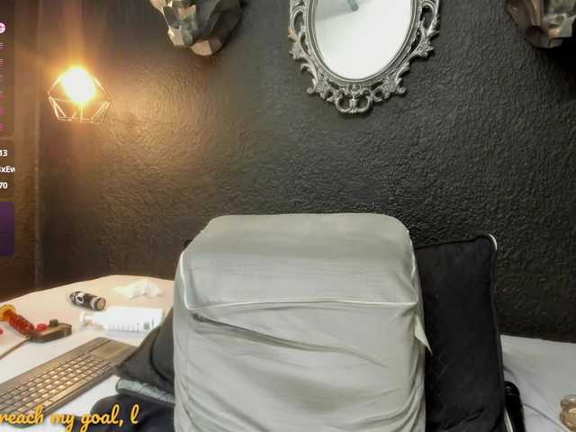 hazel-milf webcam bongacams model stream image