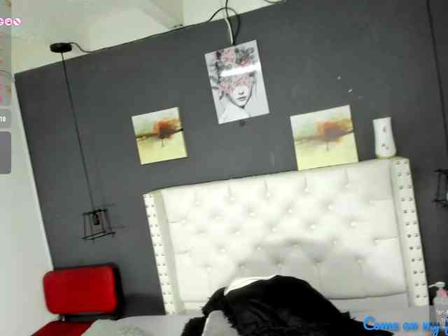 hazel-milf webcam