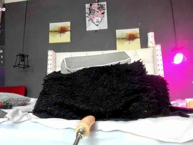 hazel-milf webcam