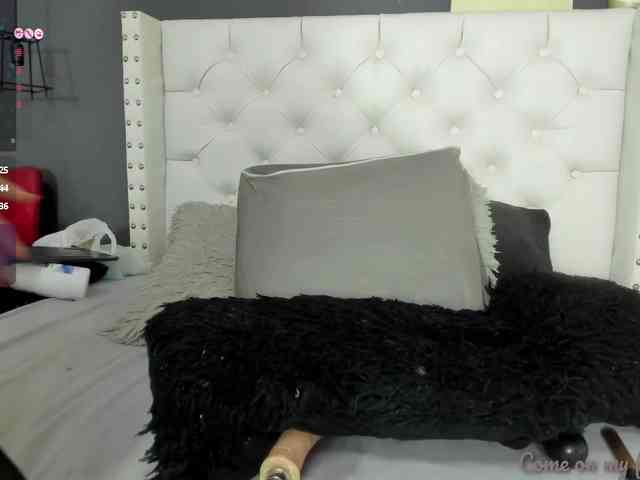 hazel-milf webcam