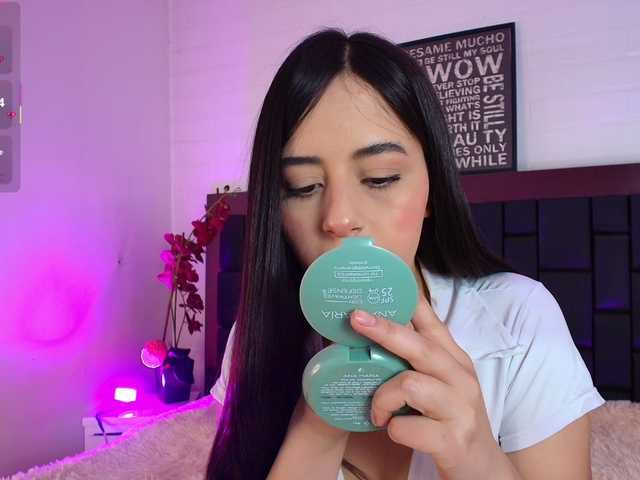 Lexi-Howard-'s BongaCams show and profile