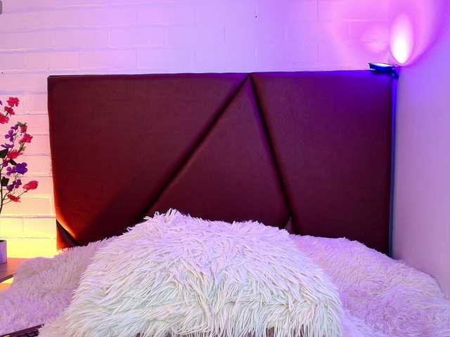 Lexi-Howard-'s BongaCams show and profile