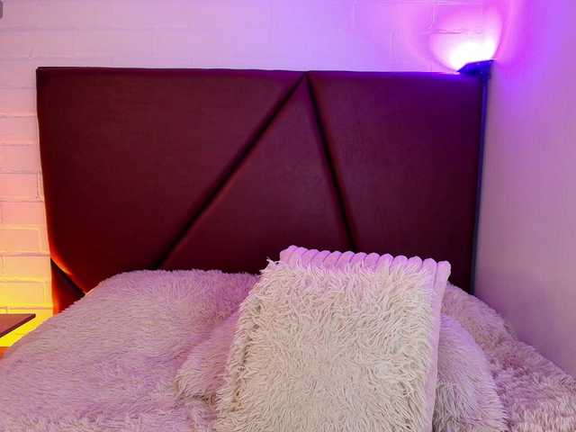 Lexi-Howard-'s BongaCams show and profile