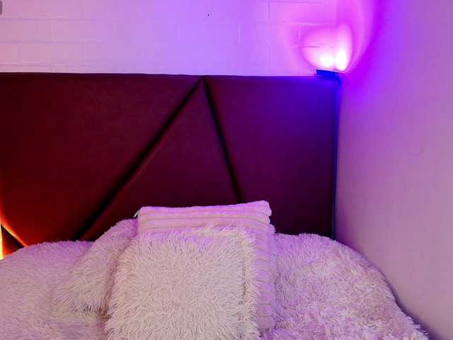 Lexi-Howard-'s BongaCams show and profile