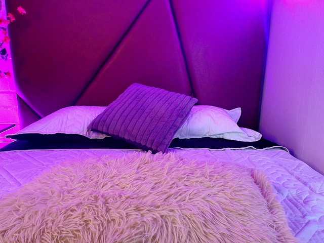 Lexi-Howard-'s BongaCams show and profile