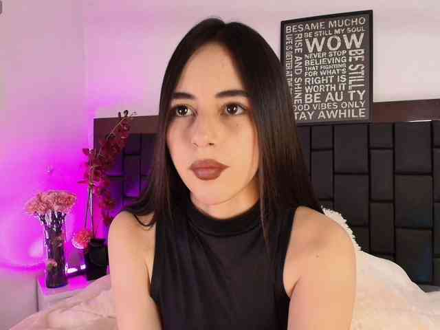 Lexi-Howard- webcam