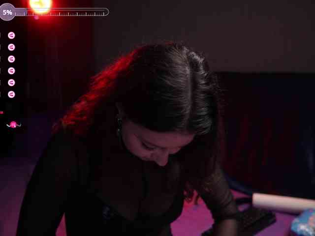 Megan_Cox webcam
