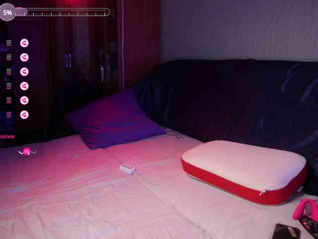 Megan_Cox webcam