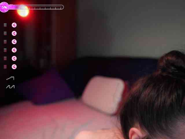 Megan_Cox webcam