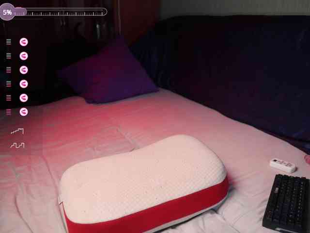 Megan_Cox webcam
