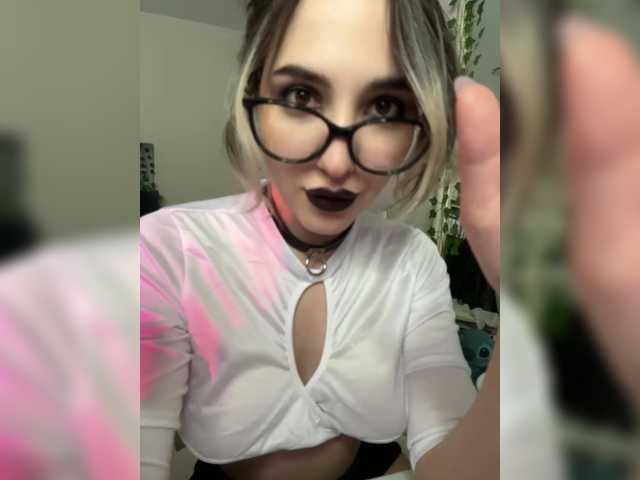 BongaCams YoloLove is Freechat YoloLove — Lovens from 2tk Before private 111 For your sweet girl @remain