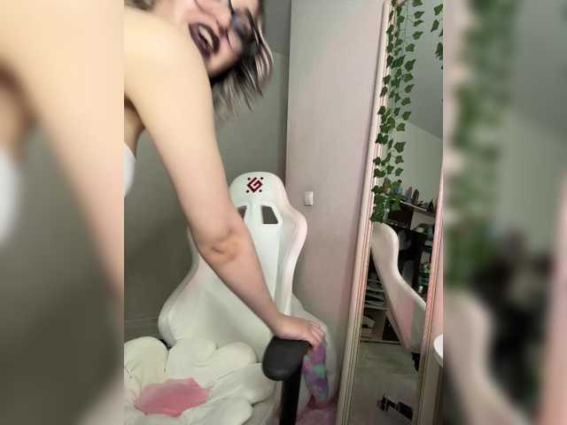 YoloLove from BongaCams is Freechat