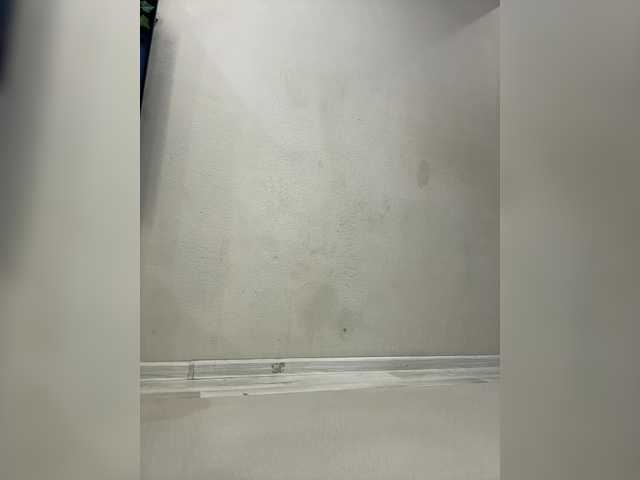 YoloLove's BongaCams show and profile